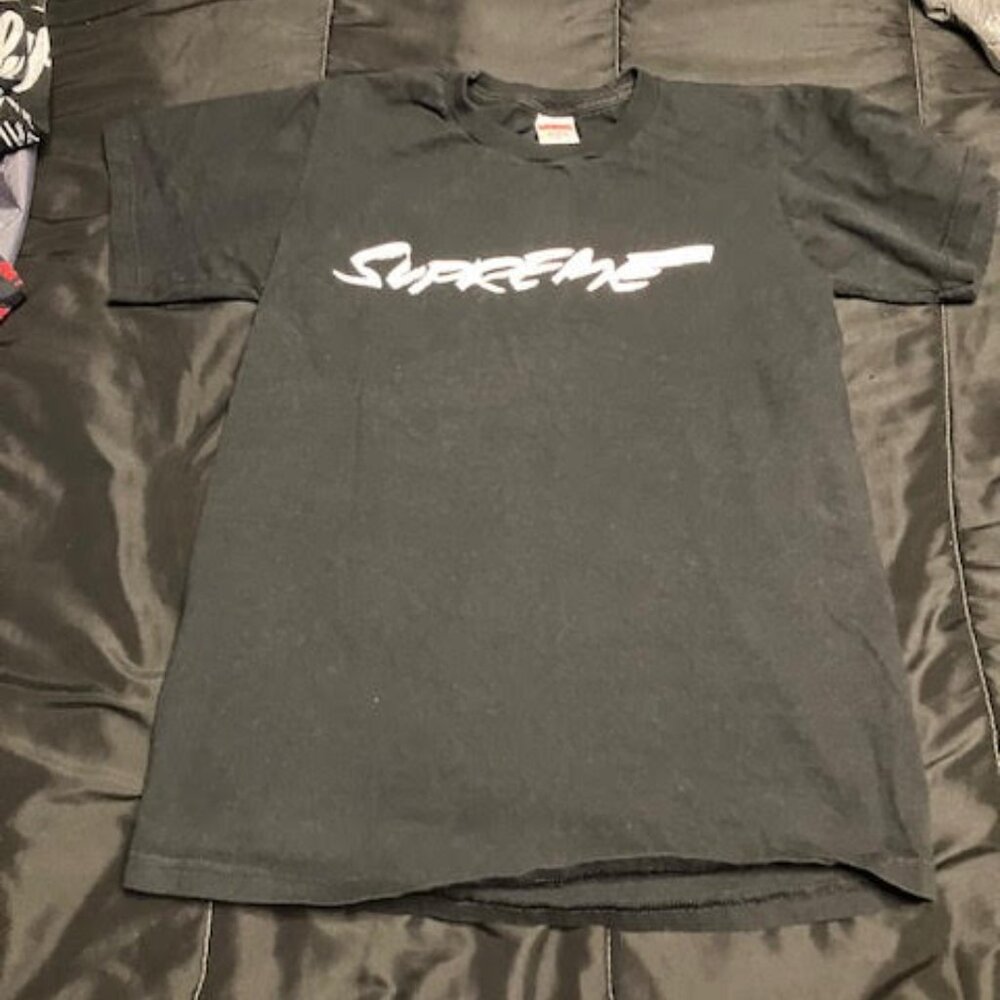Supreme futura Logo tee